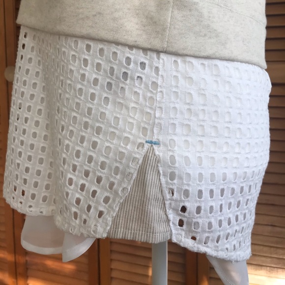 •Anthropologie• Postmark Sarita Eyelet Layered Top - Picture 9 of 16